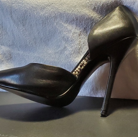 New Low Price! Steven by Madden Black Heels - Picture 5 of 8